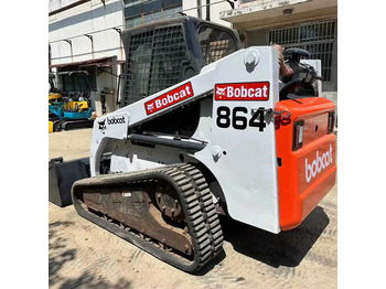 Мини-погрузчик с бортовым поворотом BOBCAT