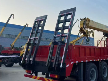 : фото в шапке страницы