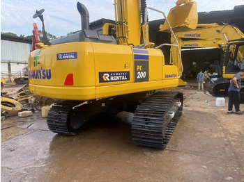 Гусеничный экскаватор KOMATSU PC200-8