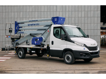 Грузовик с подъемником OIL&STEEL