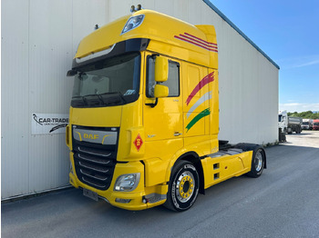 Тягач DAF XF 530