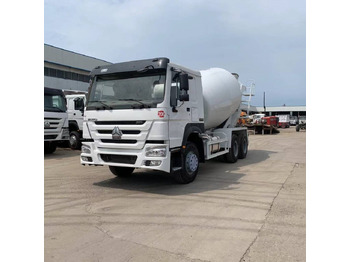 : фото в шапке страницы