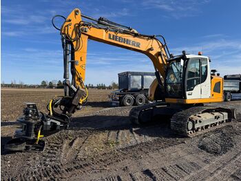 Гусеничный экскаватор LIEBHERR R 920