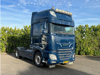 Тягач DAF XF 530