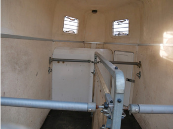 Прицеп для перевозки животных Humbaur Atis 2 Pferde Sattelkammer: фото 5