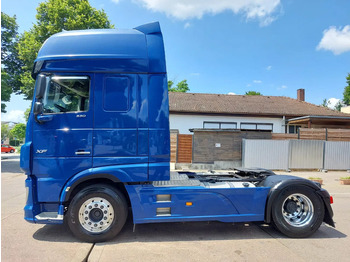 Тягач DAF XF 106 530