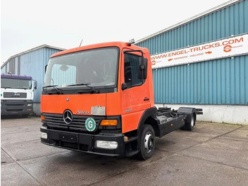 Грузовик-шасси MERCEDES-BENZ Atego 823
