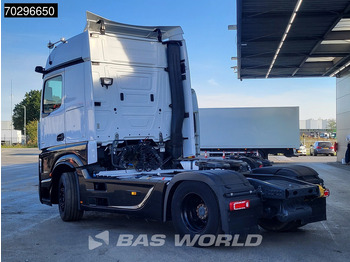 Тягач Mercedes-Benz Actros 1848 4X2 BigSpace Retarder Standklima MirrorCam ACC Xenon Euro 6: фото 2 Тягач Mercedes-Benz Actros 1848 4X2 BigSpace Retarder Standklima MirrorCam ACC Xenon Euro 6: фото 2