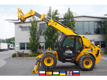 Телескопический погрузчик JCB