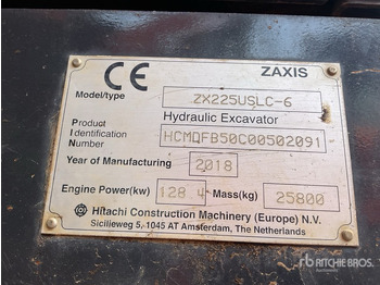 Гусеничный экскаватор HITACHI ZX225USLC-6