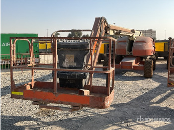 Коленчатый подъемник JLG