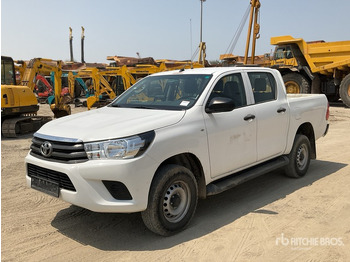 Пикап TOYOTA Hilux