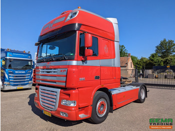 Тягач DAF XF 105 460