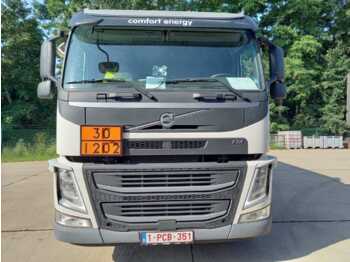 Грузовик-цистерна VOLVO FM: фото 5