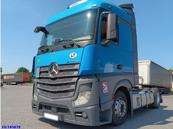 Тягач MERCEDES-BENZ Actros 1842