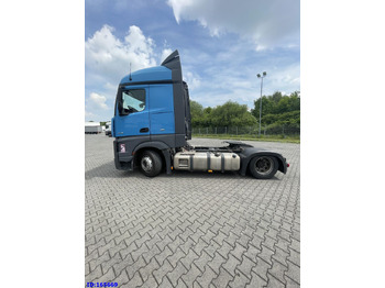 Тягач MERCEDES-BENZ Actros 1842