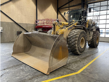 Колёсный погрузчик KOMATSU WA475