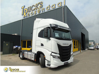Тягач IVECO S-WAY