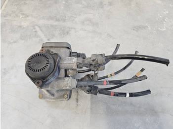 Тормозной клапан VOLVO FH FM / EBS BRAKE VALVE / K020625 / 21122038: фото 3 Тормозной клапан VOLVO FH FM / EBS BRAKE VALVE / K020625 / 21122038: фото 3