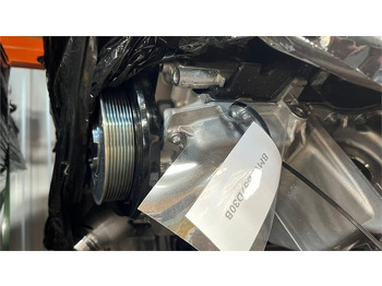 Сельскохозяйственная техника BMW Motor B57D30B Fabriks NY komplet motor: фото 4