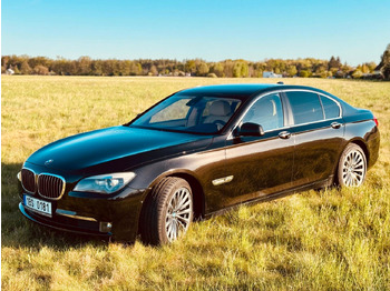 Седан BMW