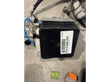 : фото в шапке страницы