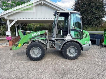 : фото в шапке страницы