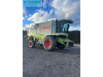 Зерноуборочный комбайн CLAAS Lexion