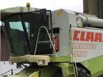 Зерноуборочный комбайн CLAAS Lexion