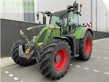 Трактор FENDT 724 Vario