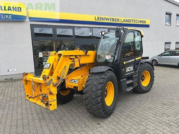 Телескопический погрузчик JCB
