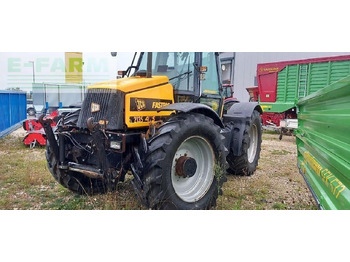 Трактор JCB