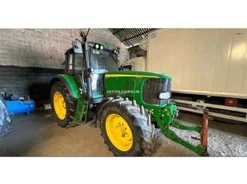 Трактор JOHN DEERE 6520