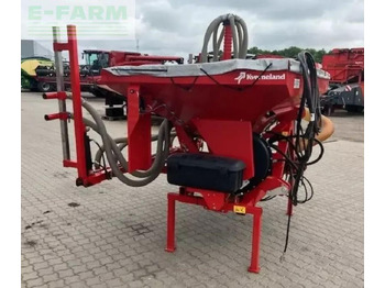 Разбрасыватель удобрений KVERNELAND