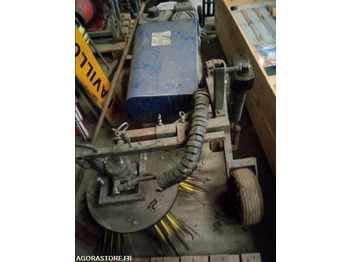 Подметально-уборочная машина