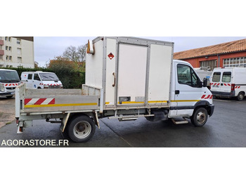 Малотоннажный самосвал RENAULT MASCOTT PLATEAU ET CELLULE ATELIER - 213216km - 2001: фото 3 Малотоннажный самосвал RENAULT MASCOTT PLATEAU ET CELLULE ATELIER - 213216km - 2001: фото 3