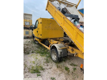 Малотоннажный самосвал RENAULT Mascott