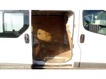 Цельнометаллический фургон Renault Trafic AD-751-WW (BE): фото 5