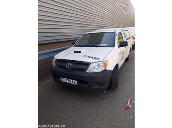 Пикап TOYOTA Hilux