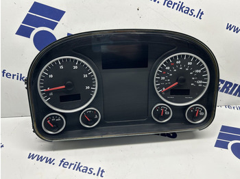 : фото в шапке страницы