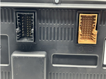 Приборная панель для Грузовиков Scania P, R: фото 3 Приборная панель для Грузовиков Scania P, R: фото 3