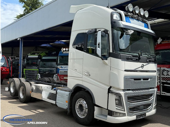 Грузовик-шасси VOLVO FH 750