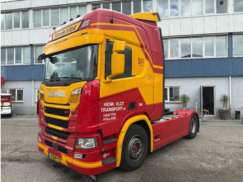 Тягач SCANIA R 450