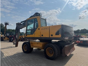 Колёсный экскаватор VOLVO EW180