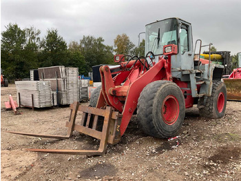 Колёсный погрузчик KOMATSU