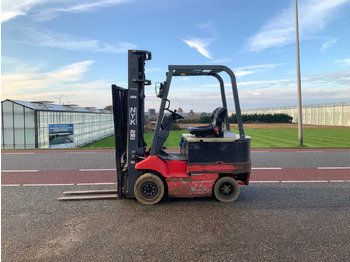 Вилочный погрузчик