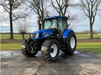 Трактор NEW HOLLAND T6020