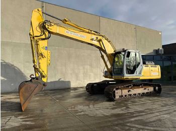 Экскаватор NEW HOLLAND E215B