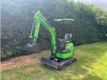 Мини-экскаватор