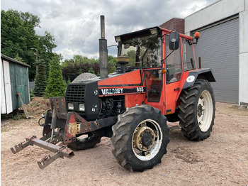 Трактор VALMET